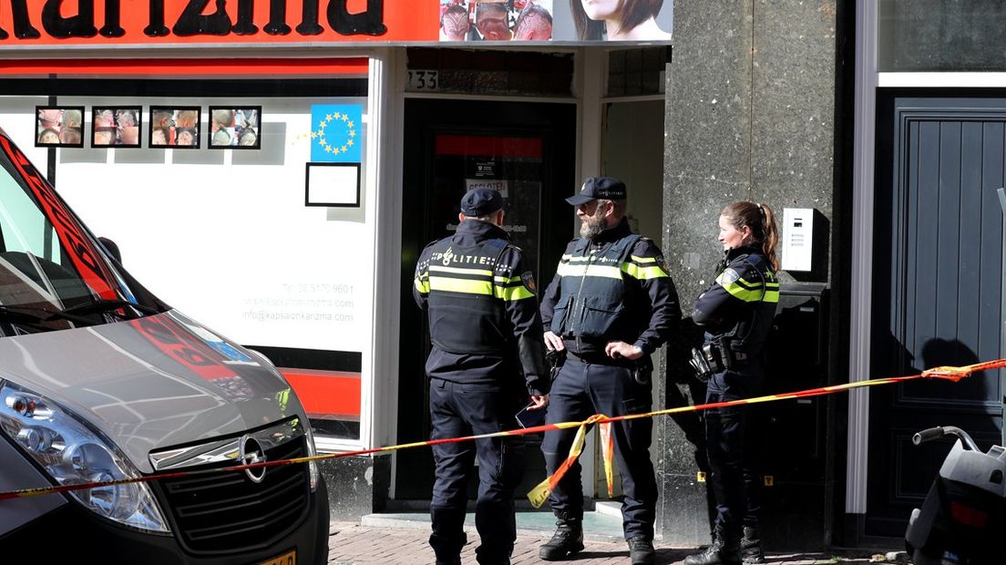 De 38-jarige man werd gevonden in dit pand in de Weimarstraat