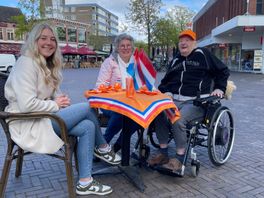 Dubbel feest voor jarige bezoekers van Koningsdag in Emmen
