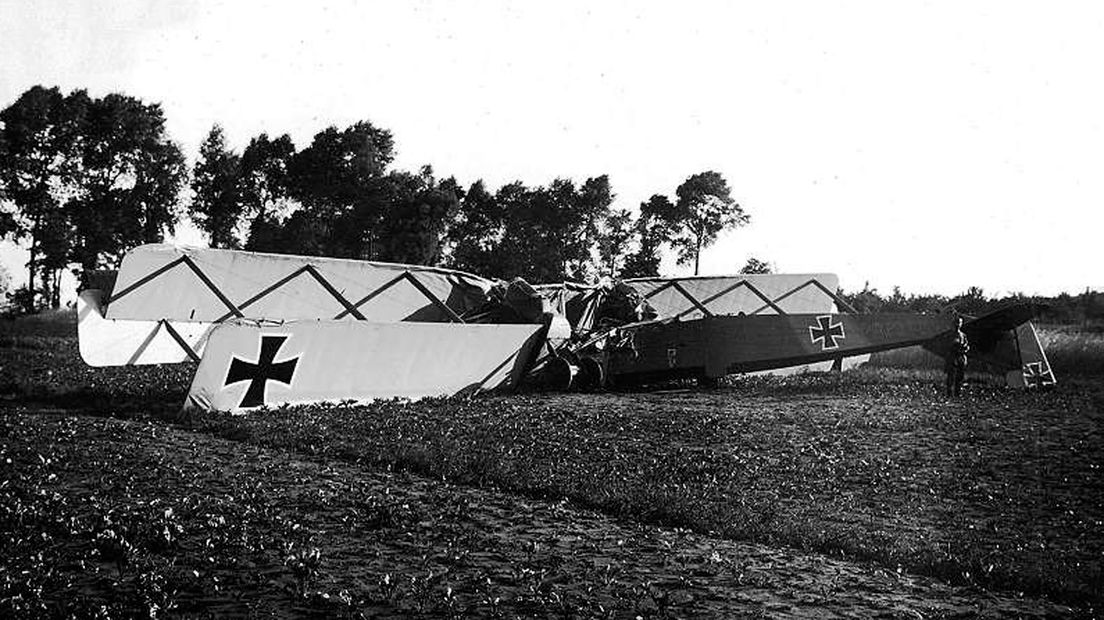 Juli 1917: een Gotha is neergestort bij Gent