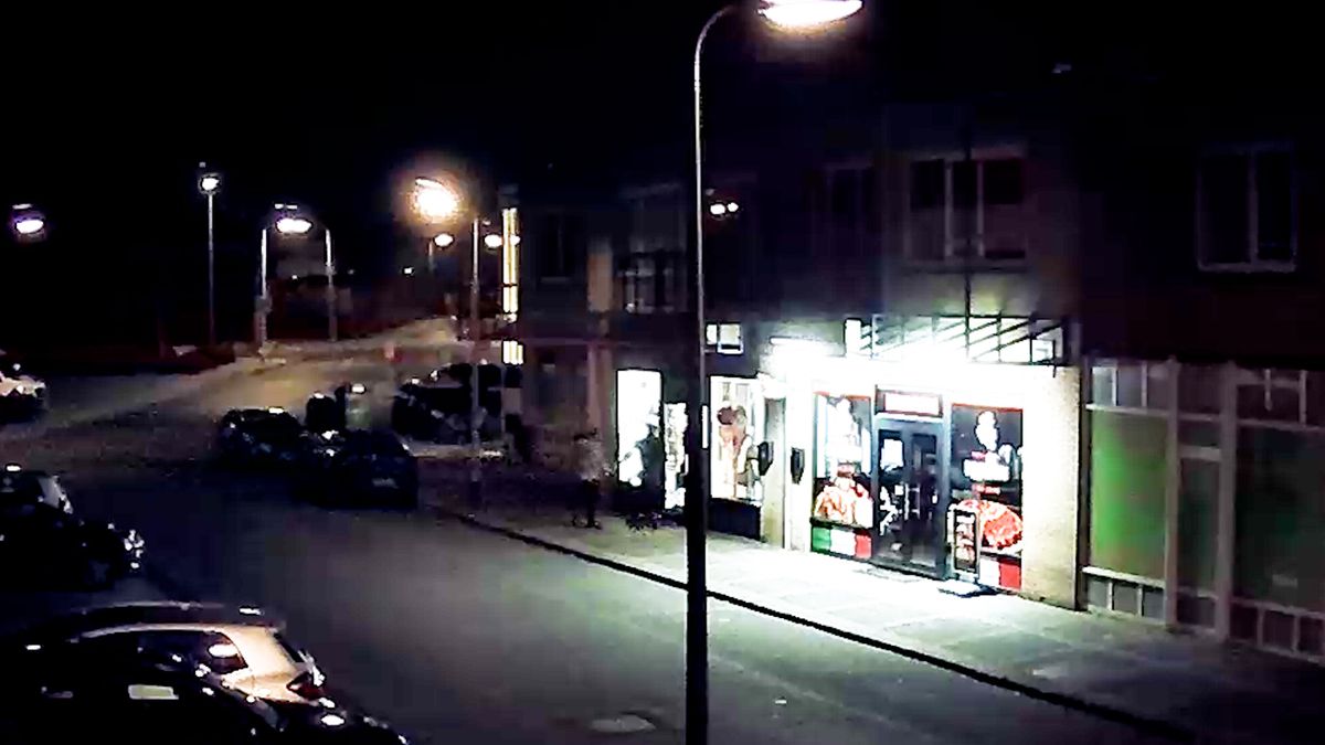 Voor 6000 euro aan föhns, krultangen en tondeuses gestolen in kapsalon Oldenzaal