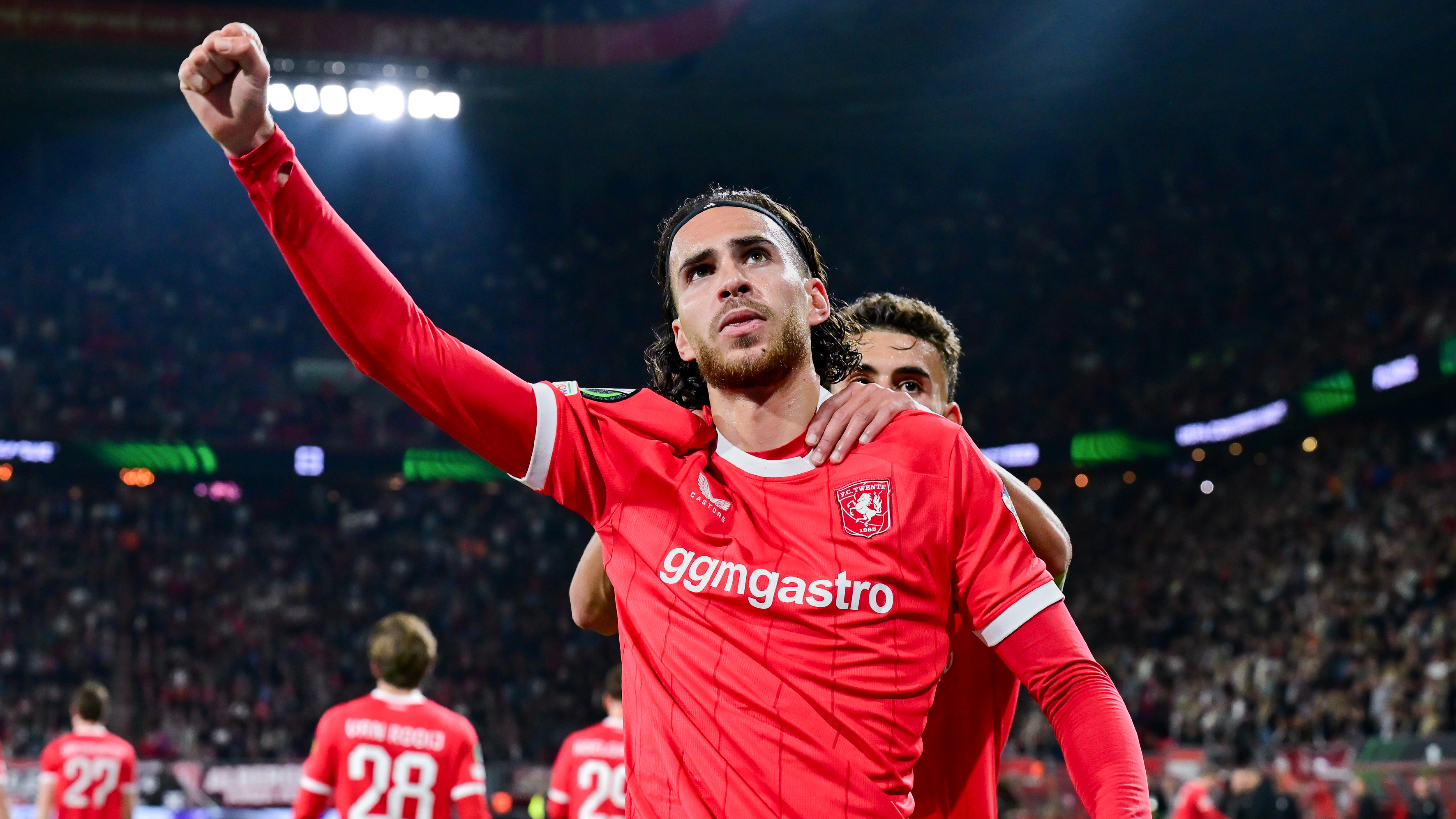 LIVE | FC Twente begint hoofdfase Conference League met magere zege op FC Thun