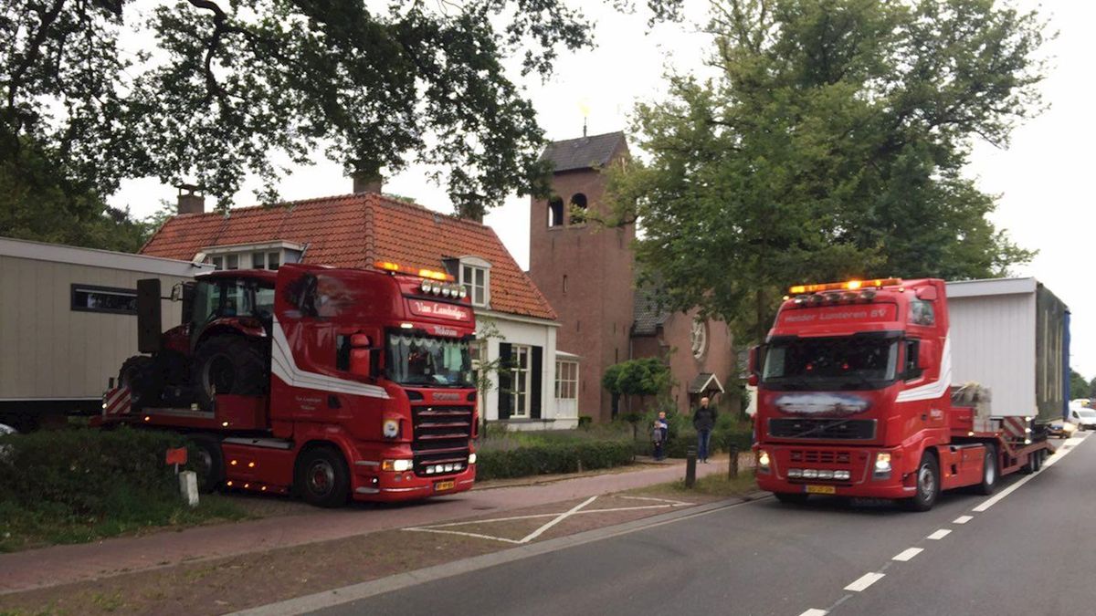 Afscheidshuis in drie delen naar Colmschate gebracht