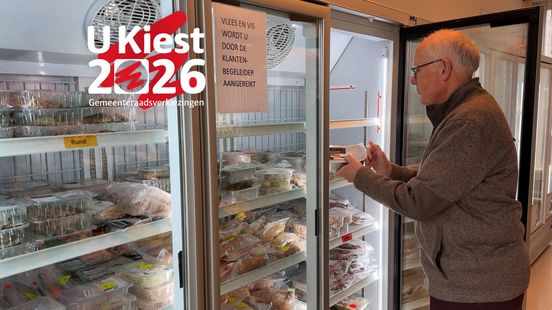 Gemeenteraad verdeeld over armoedeaanpak Veenendaal: 'Uitkering moet vangnet zijn, geen hangmat' Home