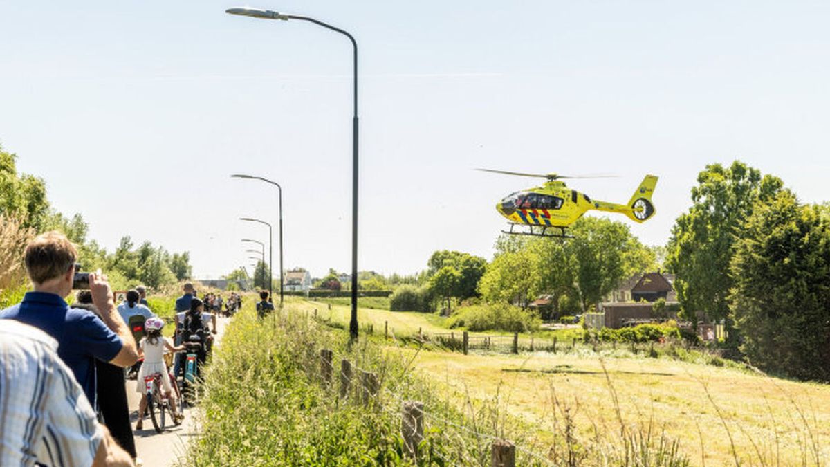 Traumahelikopter bij ernstig ongeluk Vinkeveen