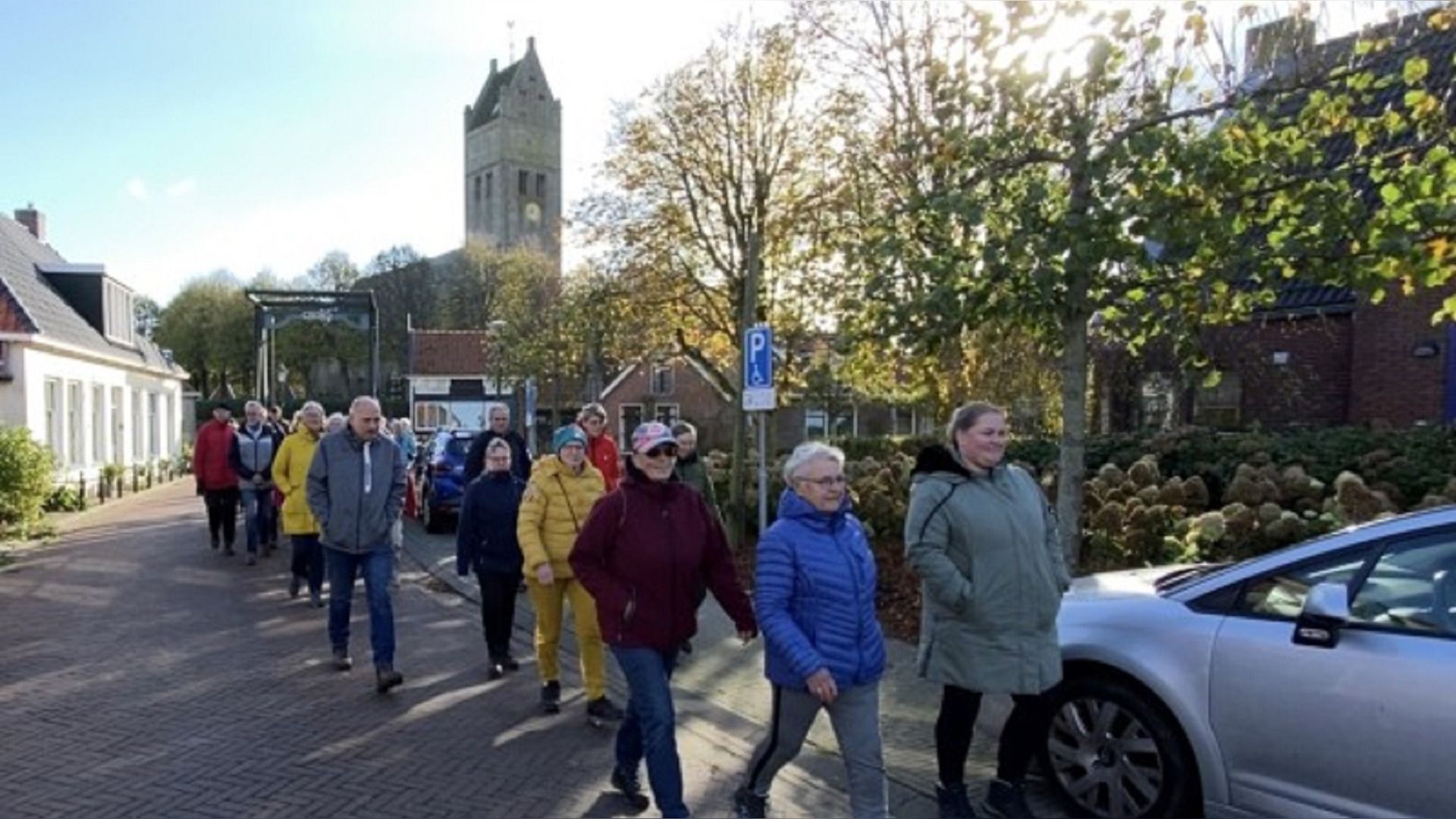 De wandelaars door Jorwert