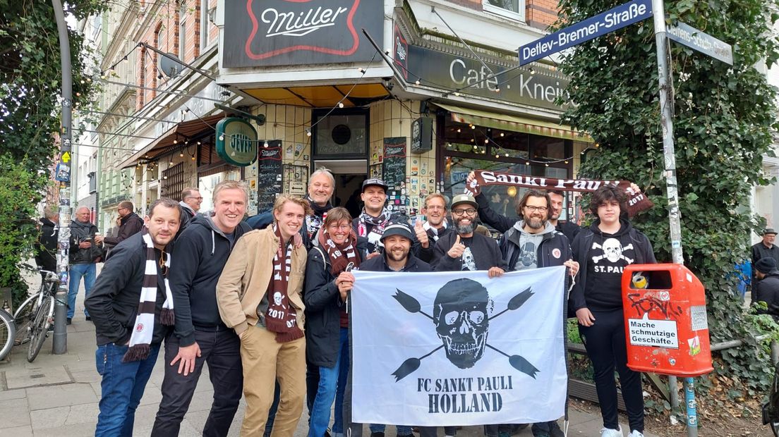 De fanclub is inmiddels kind aan huis in de wijk rond het stadion
