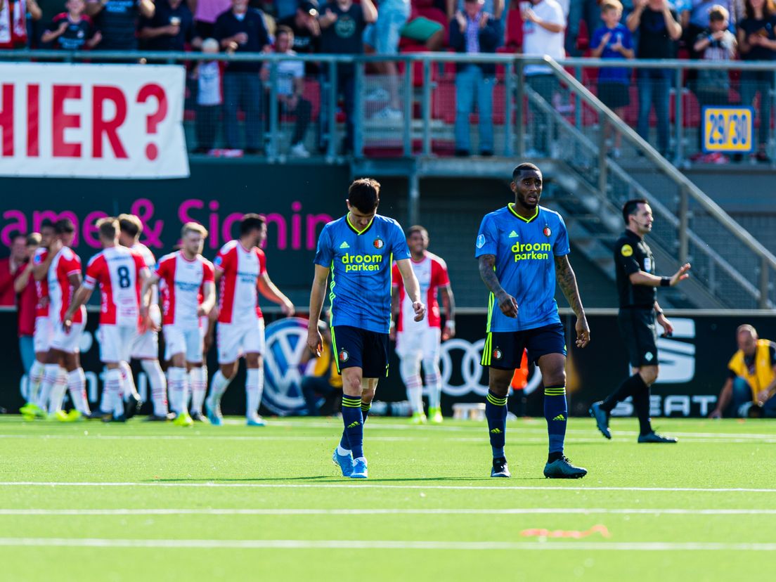FC Emmen viert de 3-2 tegen Feyenoord (Bron: VK Sportphoto - Yannick Verhoeven)