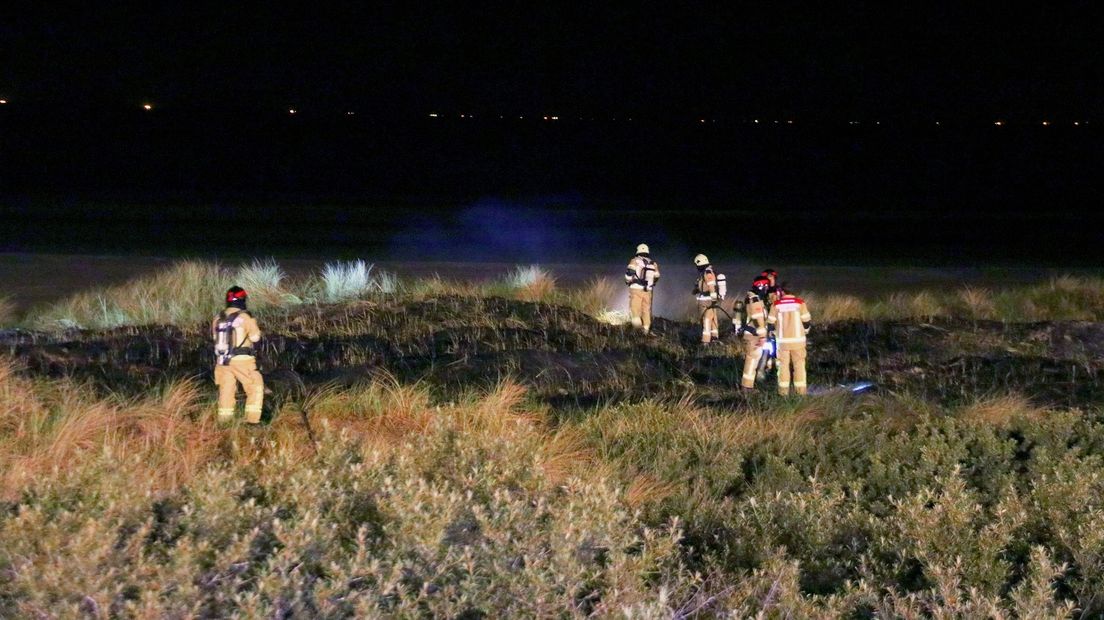 Opnieuw brand bij Westkapelle, politie zoekt scooterrijder