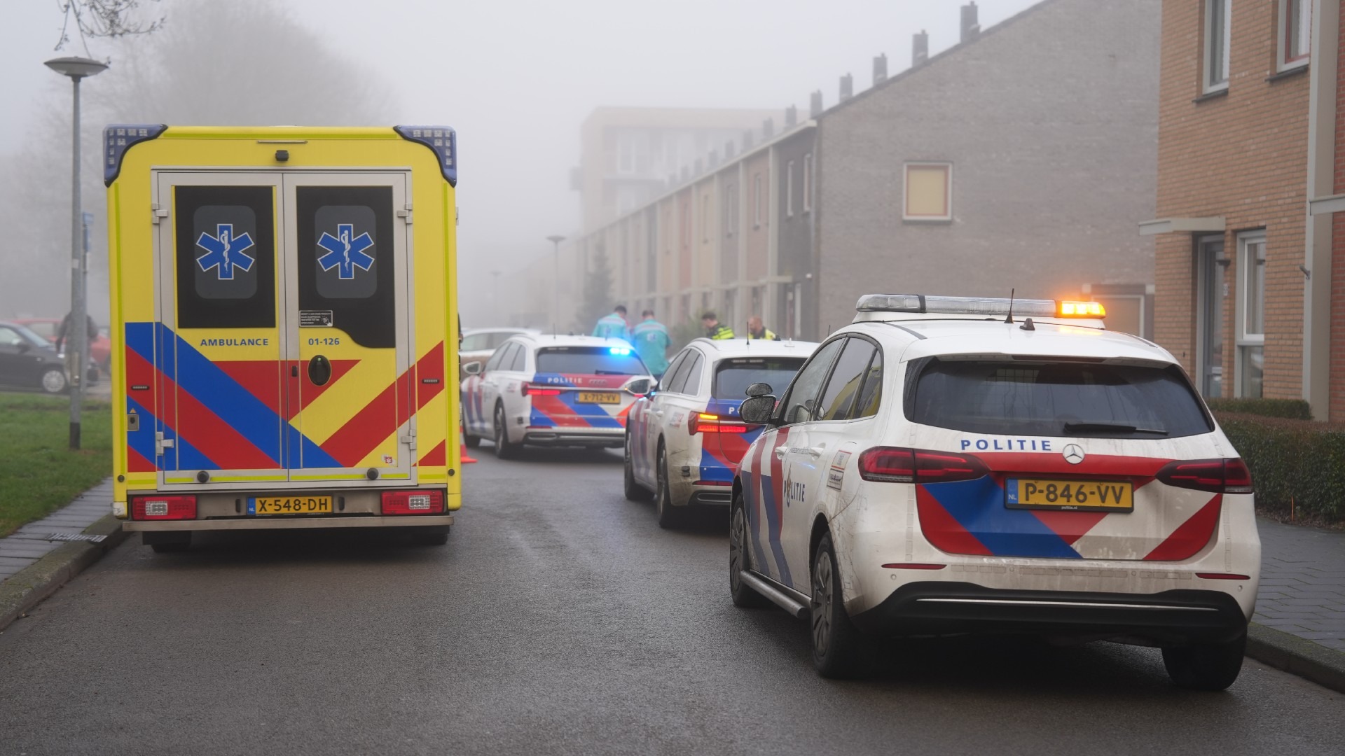 112-nieuws: Auto en fietser botsen in Stad • Auto te water bij Feerwerd