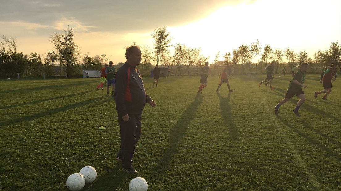 Voetbalclubs in de gemeente Loppersum hoeven niet te rekenen op een kunstgrasveld