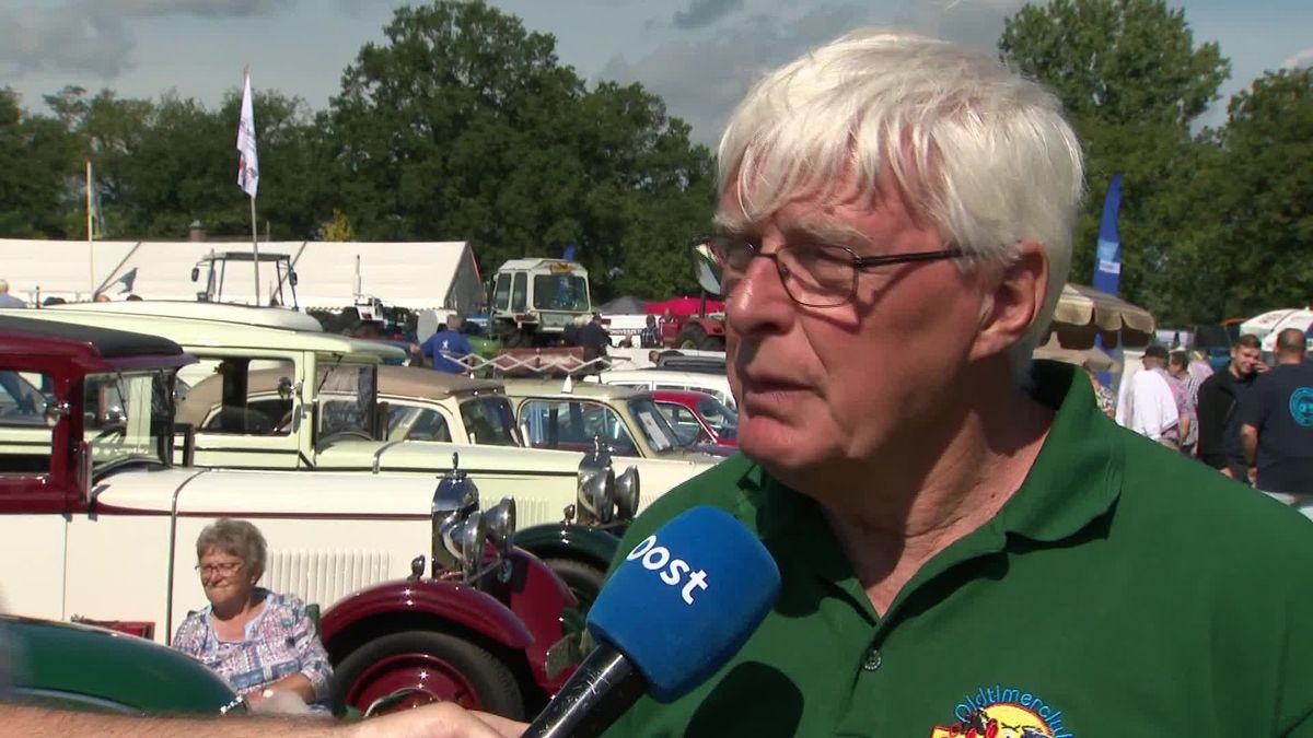 Blinkend chroom en pruttelende trekkers tijdens Oldtimerdag in Saasveld