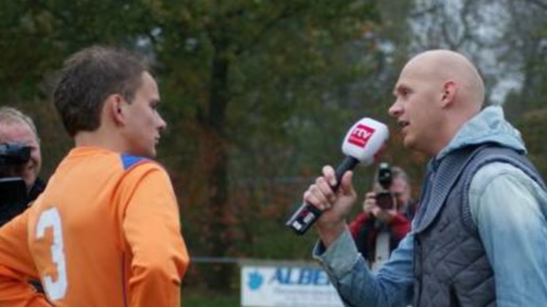 Berend Oosting als presentator van RTV Drenthes Bartje Bokaal