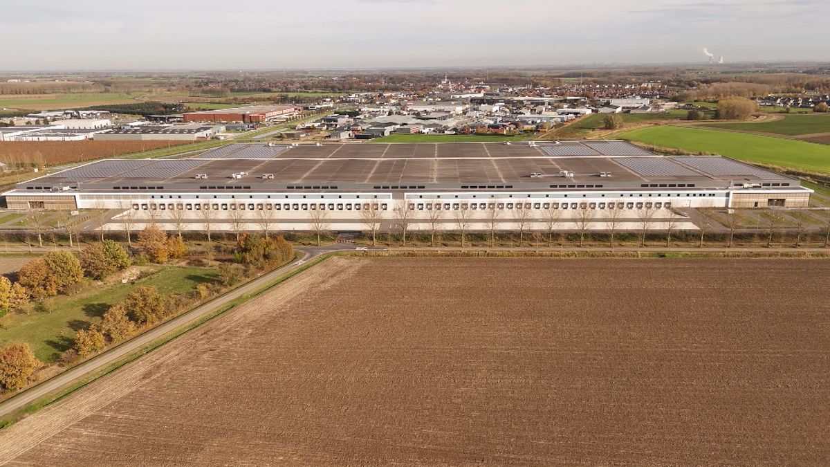 Na een jaar nog geen huurder; het nieuwe distributiecentrum in Hulst staat leeg