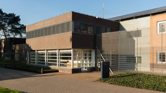 Gegevens medewerkers Limburgse gevangenissen gelekt door hack bij DJI Nieuws