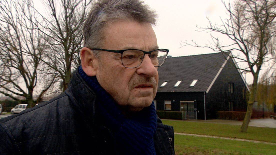 Leo Bekker, voorzitter van de dorpsraad in Kortgene, kijkt met gemengde gevoelens terug