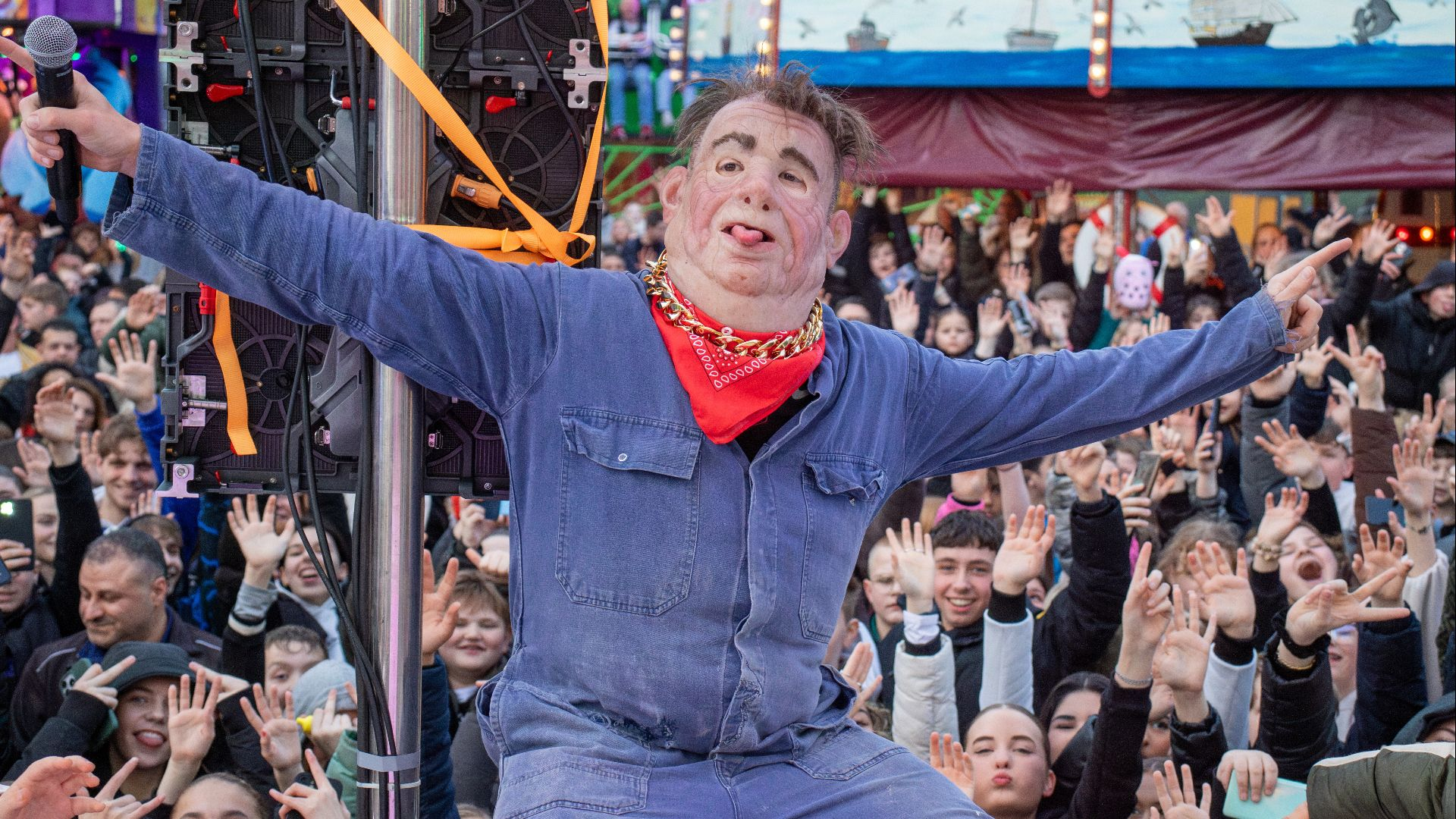 Boer Harm uit Gelderland? Het mysterie rond de rappende boer - Omroep