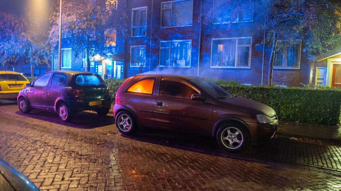 Opnieuw is in Deventer een auto uitgebrand