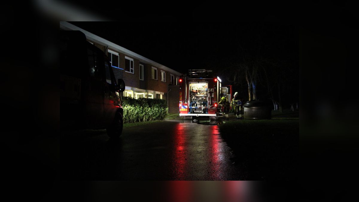 Brandweer haalt persoon uit pand bij brand in Kortehemmen