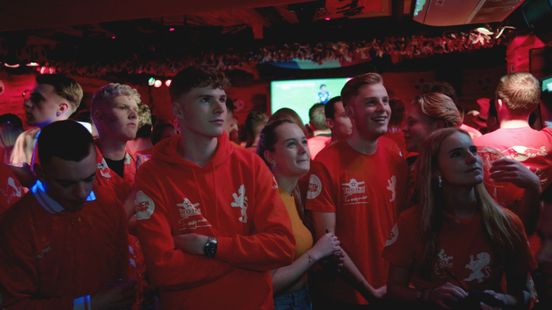 Oranje kijken in de kroeg? Vaak kan dat gewoon ’s nachts