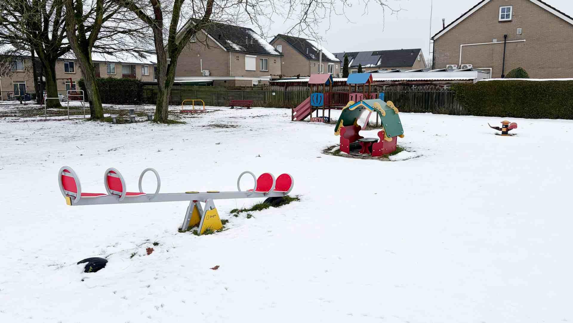 Deel speeltoestellen Coevorden verouderd: zorgen om veiligheid
