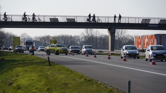 Meerdere ongelukken in korte tijd op A28. Meerdere ongelukken in korte tijd op A28.