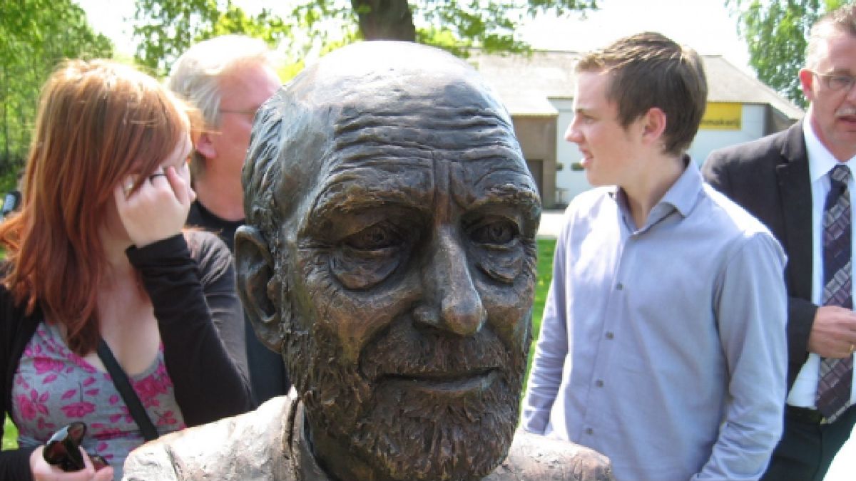Klijndijk krijgt nieuw beeld van Max Douwes