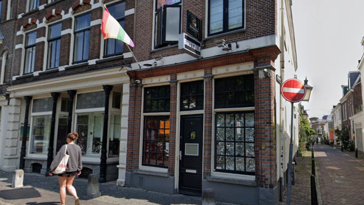 Dijksma: 'Het gooien van eieren naar een gaycafé past in een trend van afnemende acceptatie'
