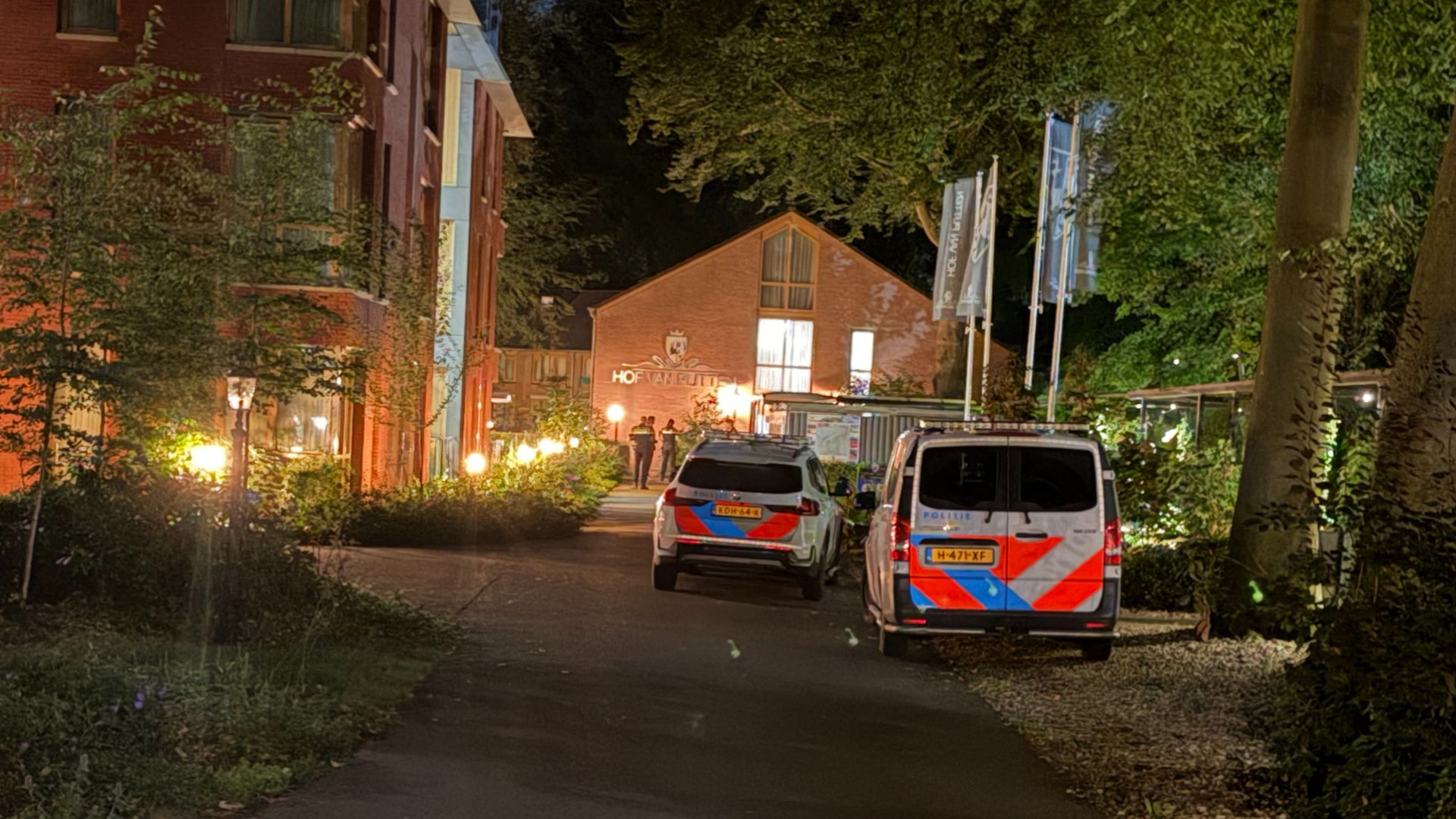 Zwaargewonde bij steekincident in hotel: een persoon aangehouden