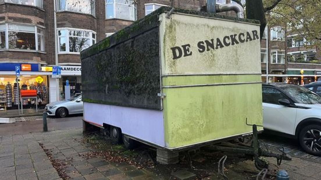 De snackcar in de Haagse Vruchtenbuurt