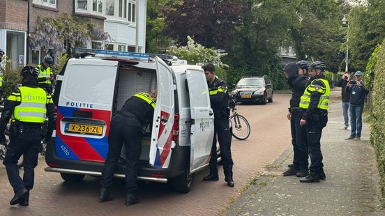 Veel politie bij aangekondigd anti-azc-protest, twee mannen aangehouden Home