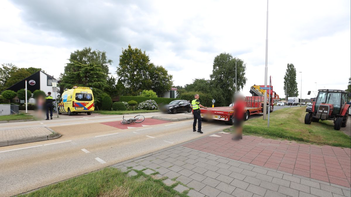 Fietsster gewond bij aanrijding op N35 in Mariënheem