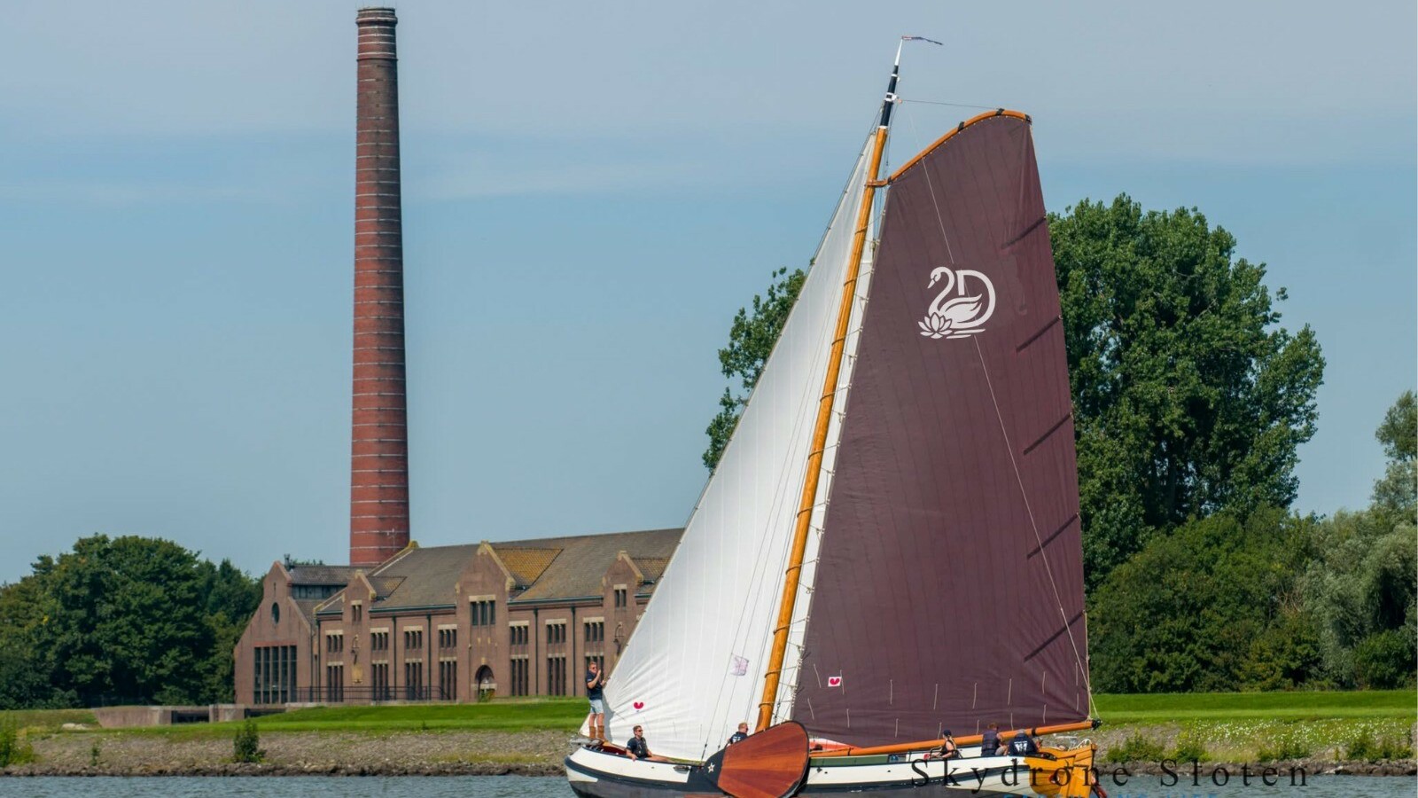 Skûtsje 'De Swanneblom'