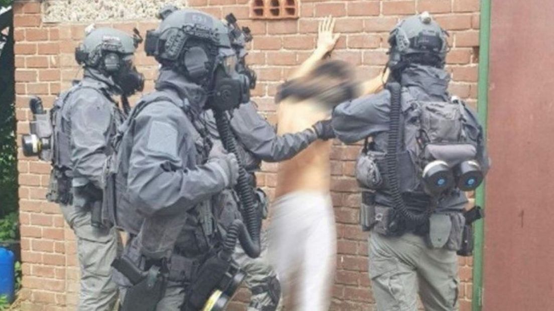 Een eerdere aanhouding in deze zaak.