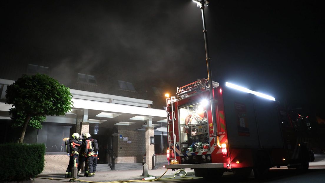 Brand bij hotel De Gouden Leeuw in Voorschoten