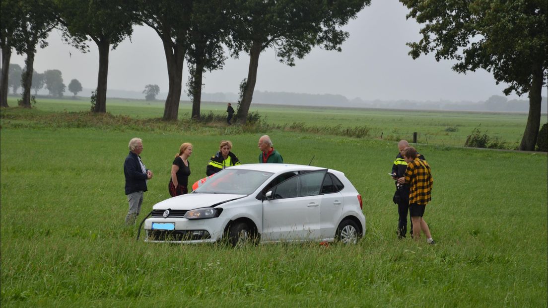 Auto reed na botsing weiland in