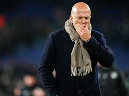LIVE: Feyenoord-trainer Slot moet het uitduel met Almere City missen