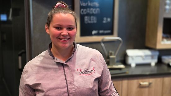 Iris (20) werkt bij slagerij: 'We snoepen hier altijd van grillworst' Nieuws