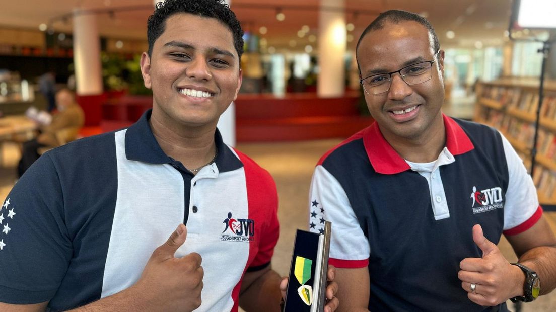 Manish en Eddy bij Haags Bakkie