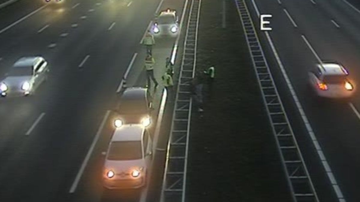 File van ruim 1,5 uur op A28 door ongeluk bij Maarn