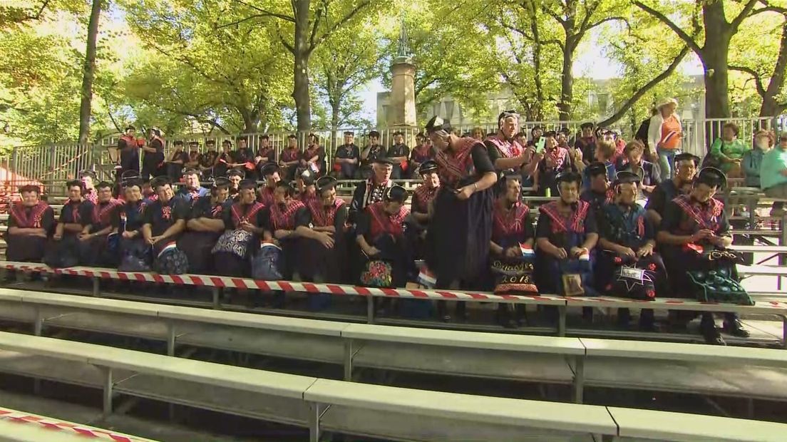 De Staphorster dames in Den Haag