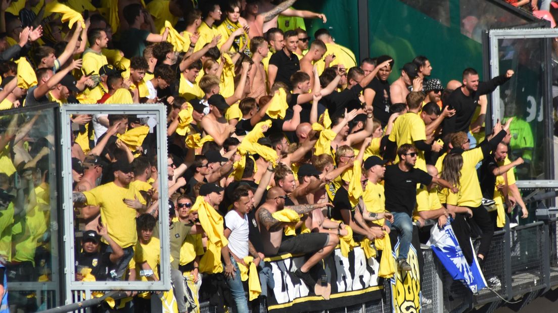 De fans van Vitesse vierden vorige week nog feest na de derbywinst