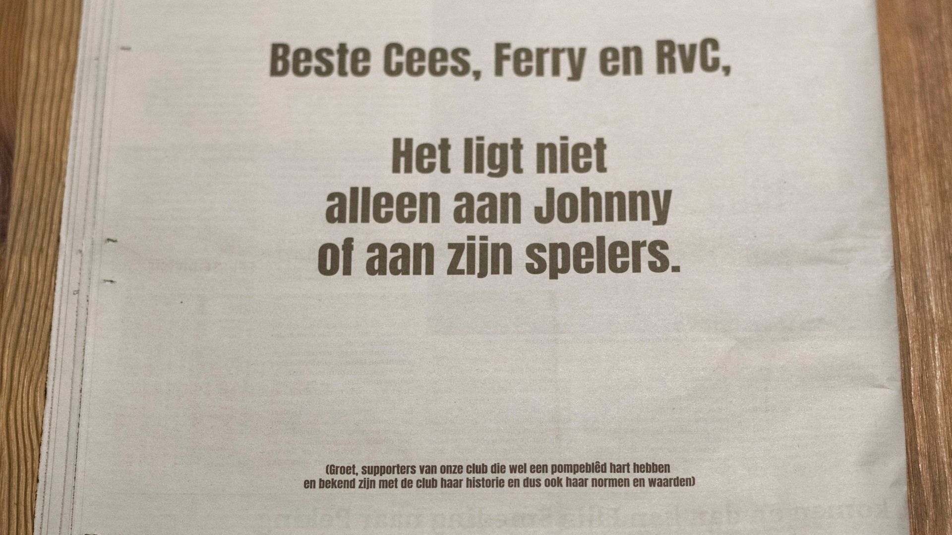 In boadskip fan Hearrenfeansupporters yn de Ljouwerter Krante oan de kluplieding