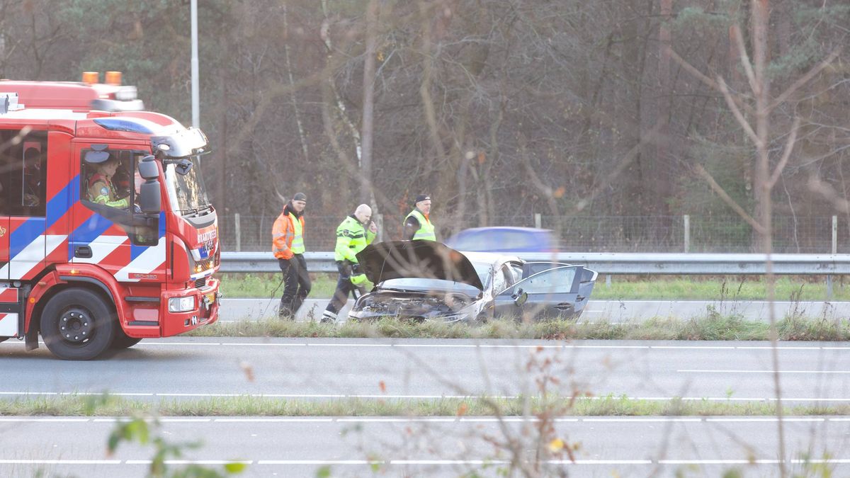 112 Nieuws: File op de A35 na ongeluk | Illegaal vuurwerk in woonwijk Enschede