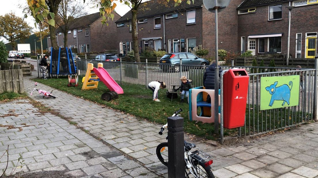 Het speeltuintje aan de Korenstraat in Musselkanaal waar het allemaal om te doen is.