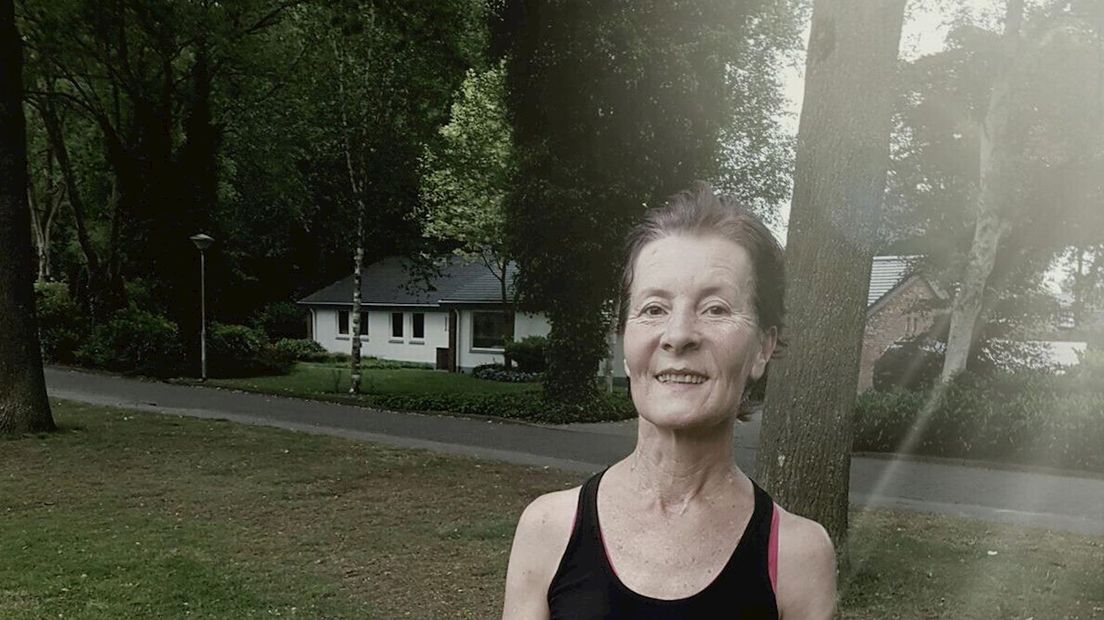 Hilda na de finish van de 10 km