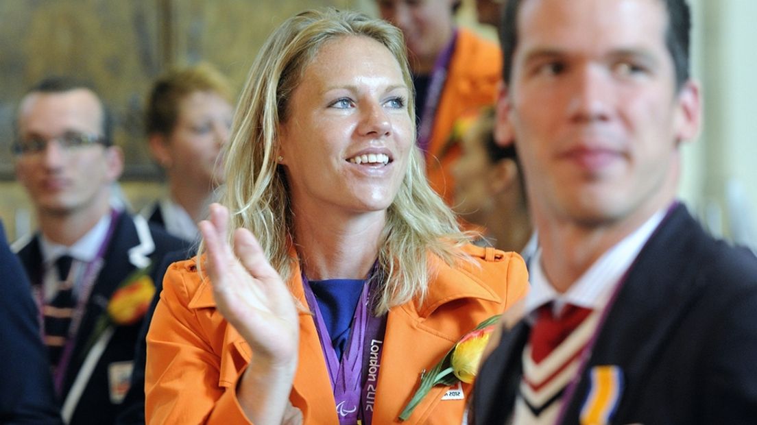 Rolstoeltennisster Esther Vergeer uit Woerden start de campagne.