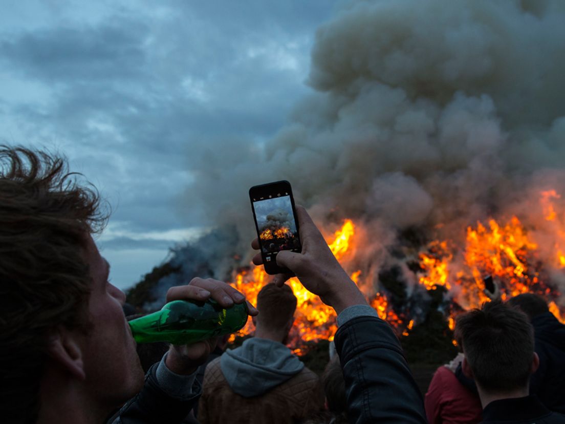 Archieffoto van een van de paasvuren.