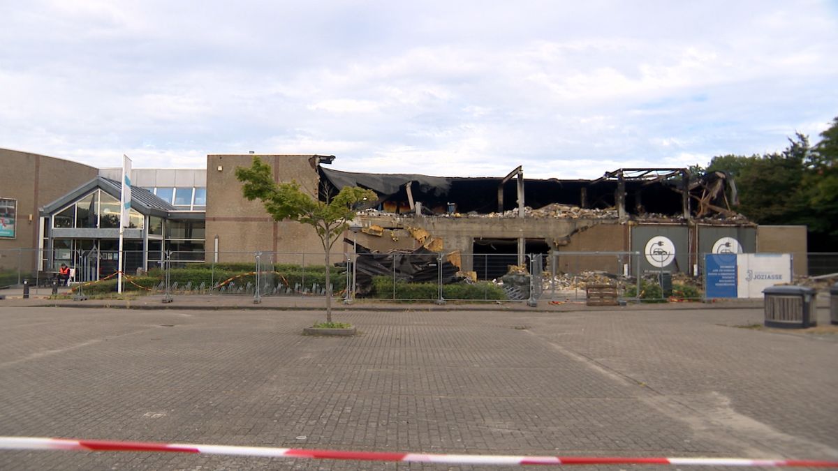 Vakantiegangers Hof van Domburg dag na brand: 'Niet kunnen douchen en boodschappen moeten weggooien'
