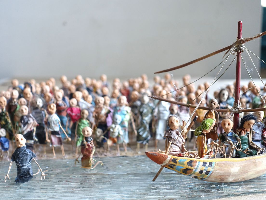 De cast van Moses uit Egypte bestaat uit 1000 poppetjes. Bron: HOTEL MODERN