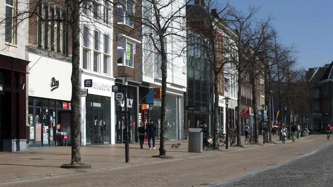 Een lege Vismarkt in Stad